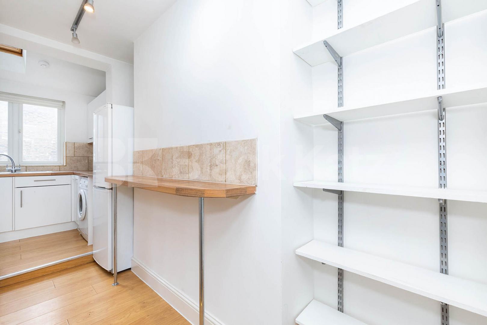 Located off the high street a 1 bedroom property close to Arsenal Station Mountgrove Road, Highbury